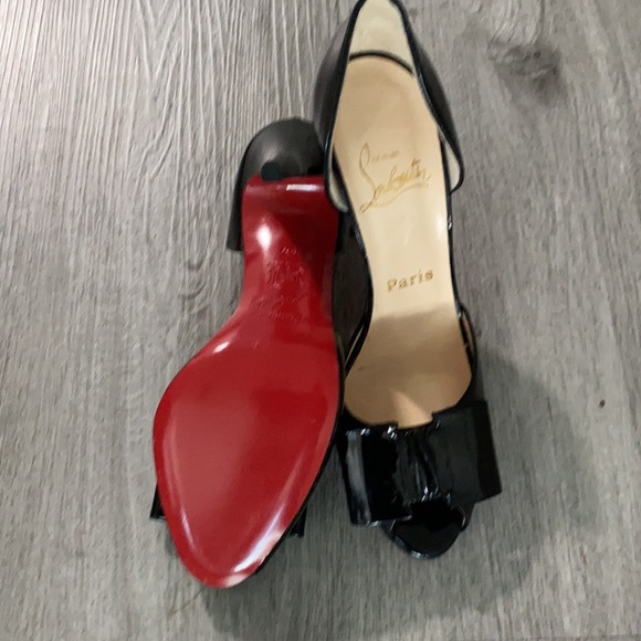 Heels - Picture 2 of 5